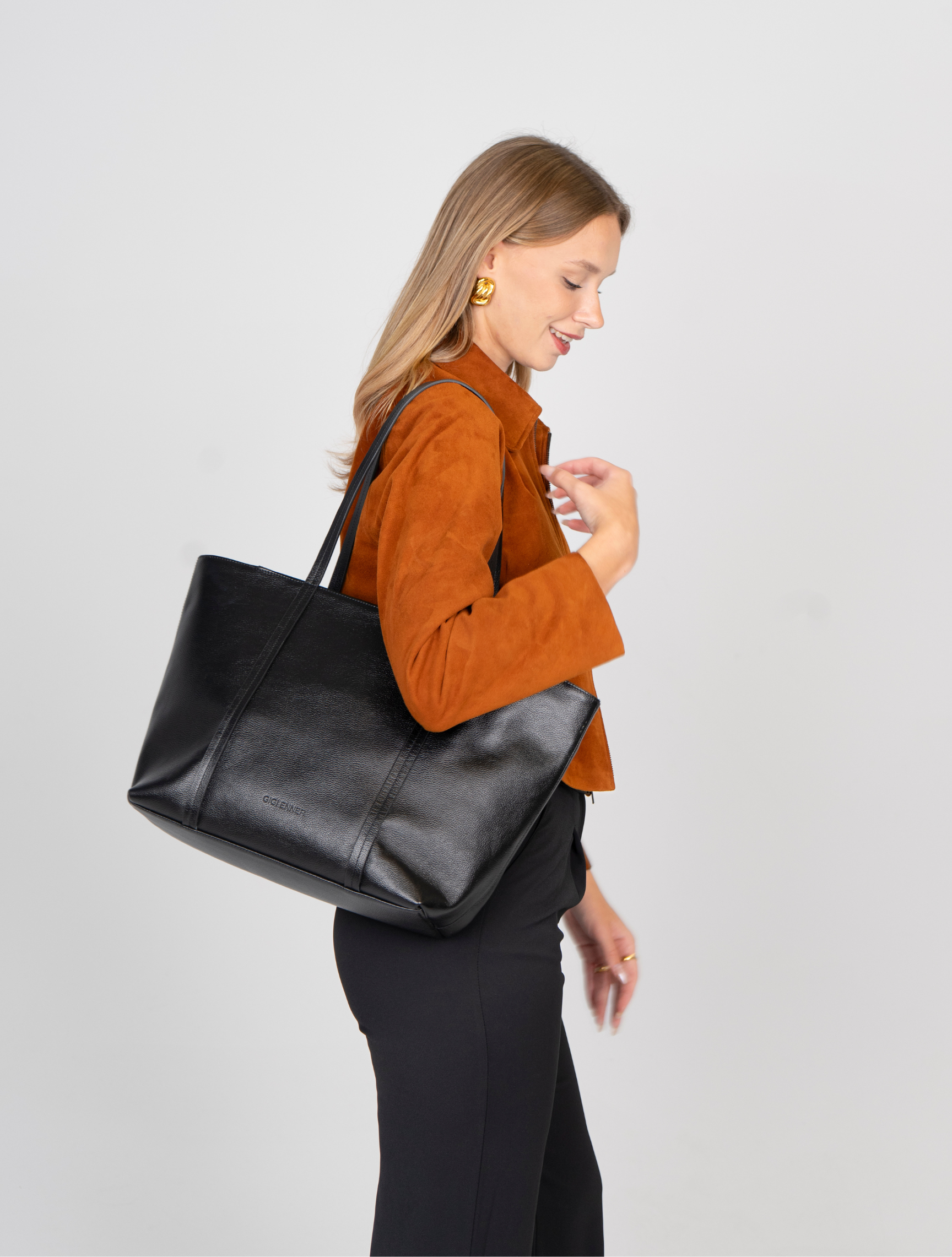 PRE ORDER - TOTE BAG VERSIÓN FULL - NEGRO - Gallery 4