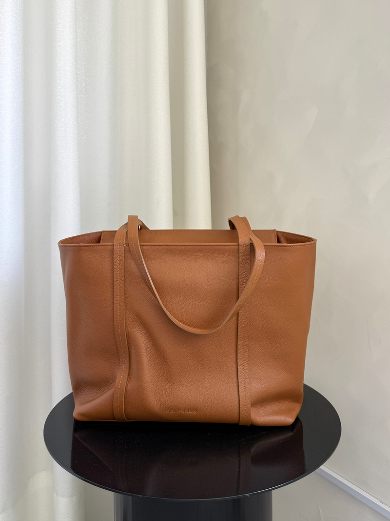 TOTE BAG VERSIÓN FULL - CAMEL - Image 1