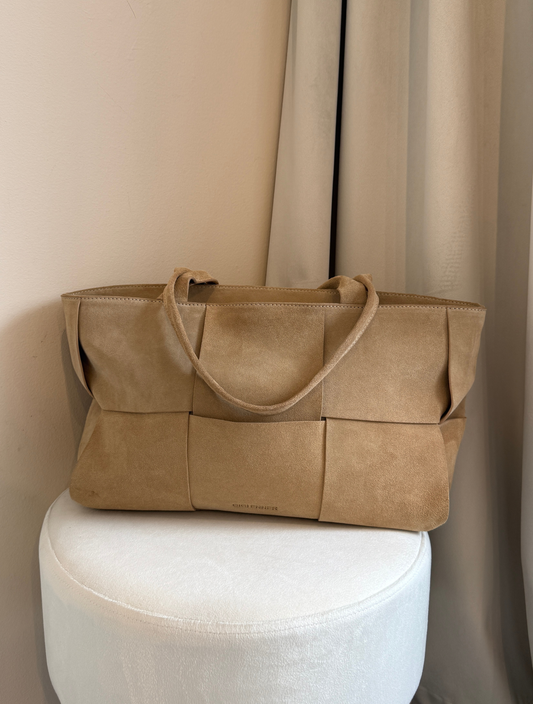 LORENZA BAG GAMUZÓN - ARENA