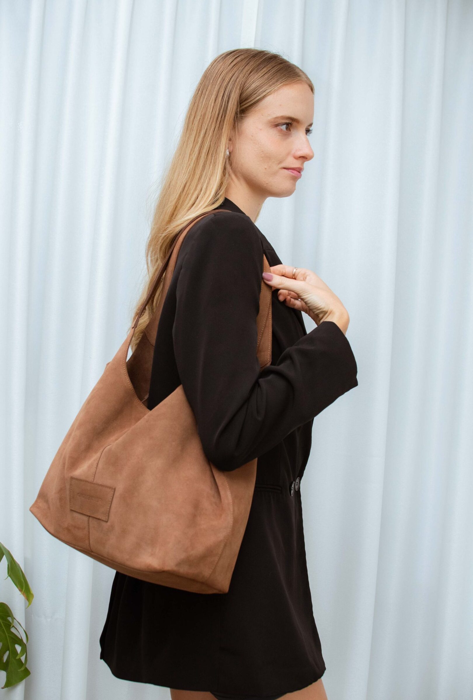 Cartera cuero gamuzon